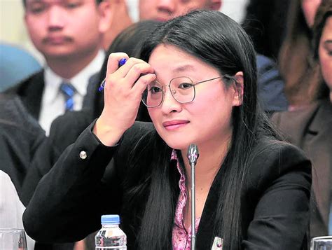 NBI compares fingerprints of Mayor Alice Guo, Guo Hua Ping.